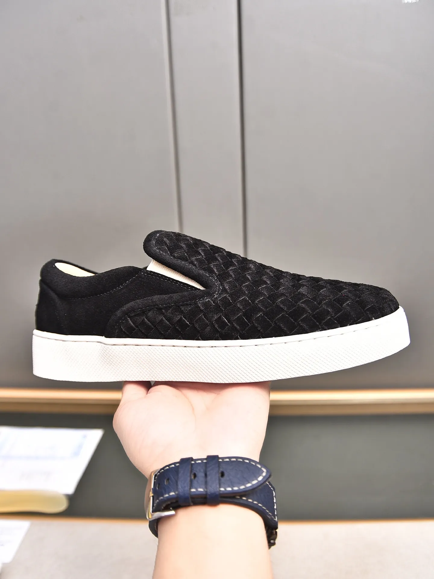 Men's shoes 💰460 [Sleeves series] BOTTEG* VENET* - high-end boutique Size: 38-44 (45 customized) BV new product, first-layer cowhide artificially woven classic style harmoniously blends with contemporary fashion temperament, rubber soles are light and flexible, water-dyed sheepskin pads! [Taobao, Tmall, and live streaming are the first choices]